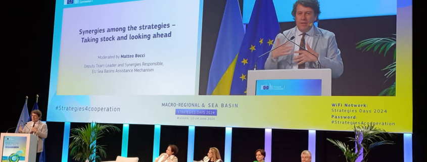 Matteo Bocci moderating discussion panel on synergies at macro-regional and sea basin strategies days 2024